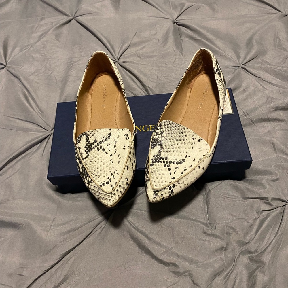 Madden Girl Pointed Flats